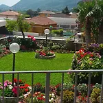 Le Rose Sul Appartement Pescate